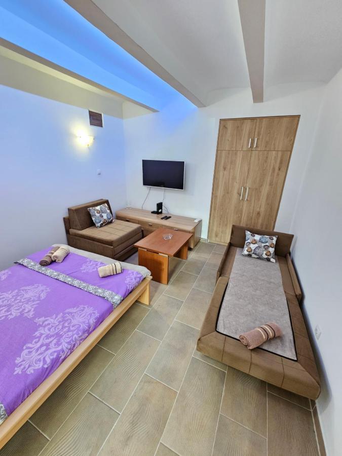 בלגרד Booking Apartments Alone 1 מראה חיצוני תמונה